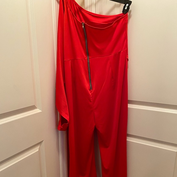 Women one shoulder Jumpsuit - Picture 5 of 7
